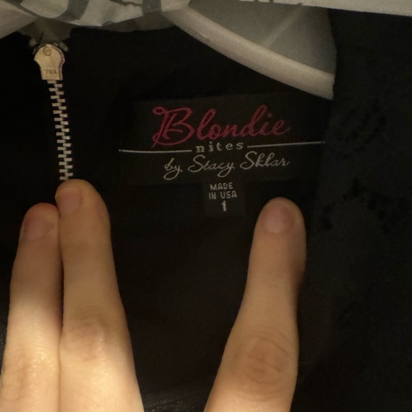 Two pice prom dress with pockets - Picture 3 of 3